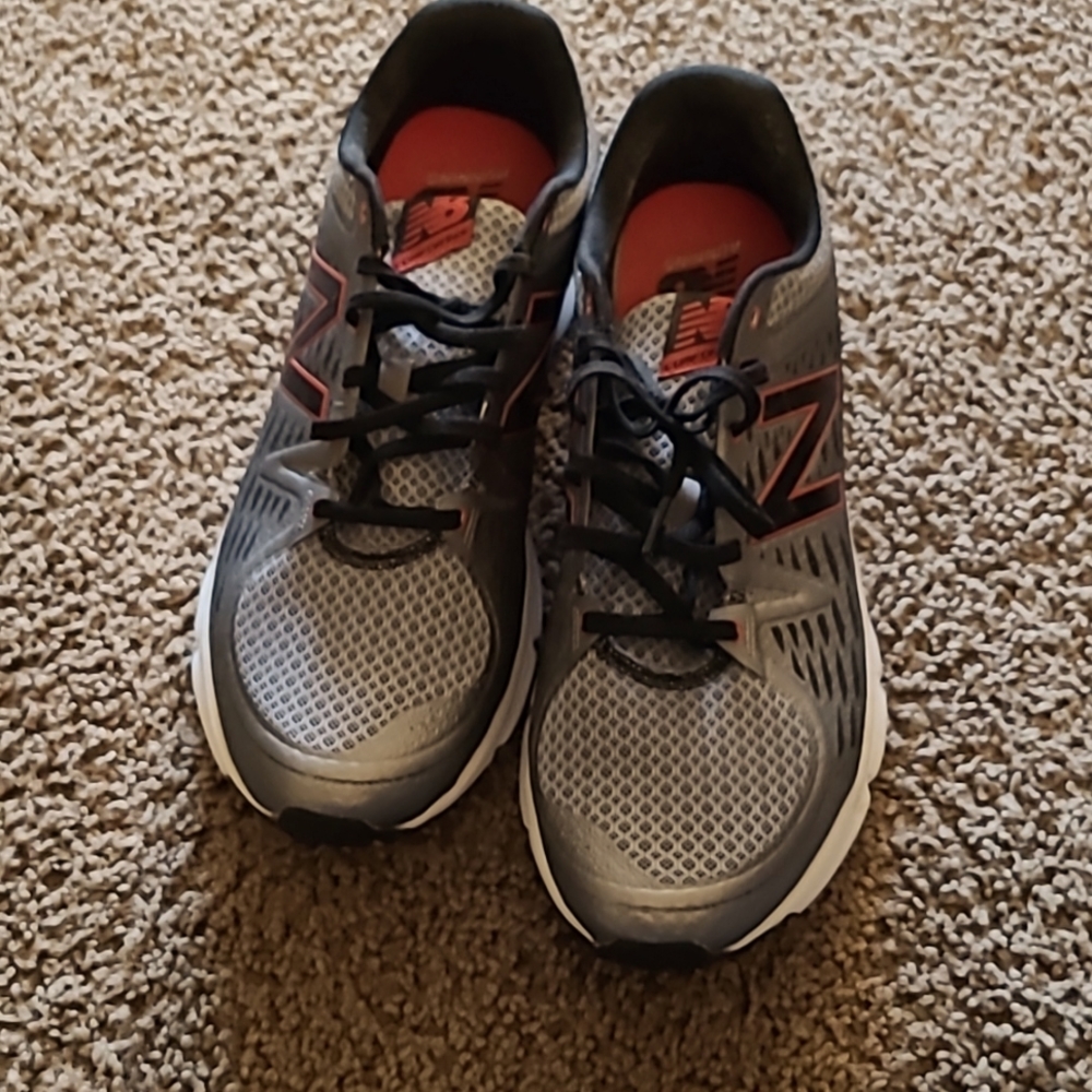 New Balance Men's size 13 shoe